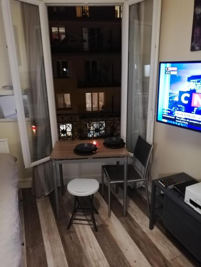Charming Central Paris Studio Lägenhet Exteriör bild
